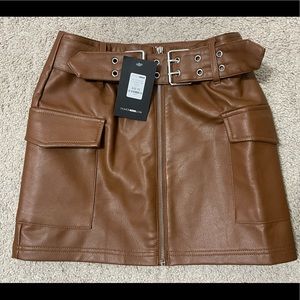 Fashion nova leather skirt